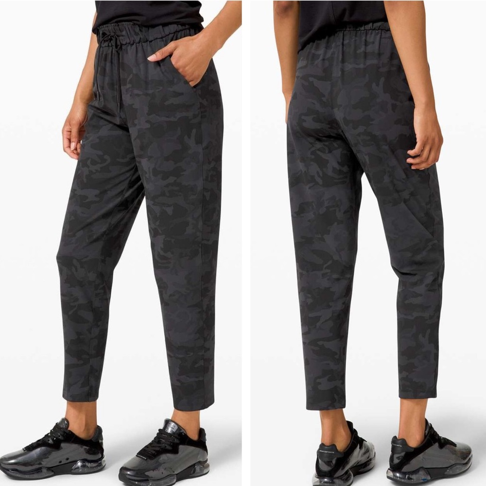 Lululemon Keep Moving Pant 7/8 High-Rise - Incognito Camo Multi Grey sz four (4)